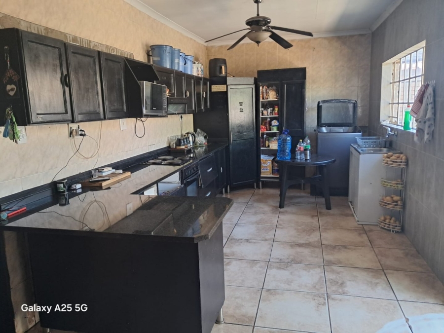 3 Bedroom Property for Sale in Oos Einde North West